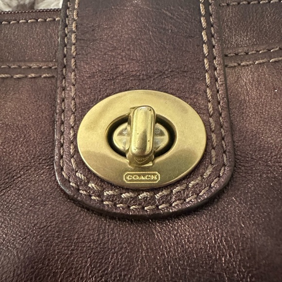 Auth. Coach Vintage Madeline Metallic Bronze Leather Wristlet/ Coach Bow! NWT - Picture 3 of 10